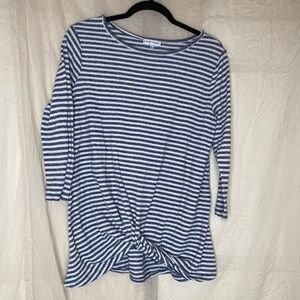 Thyme & Honey twist front striped 3/4 sleeve sweater szM